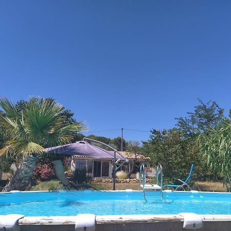 Ecoutez Les Oiseaux Hotel Lunel  Exterior photo
